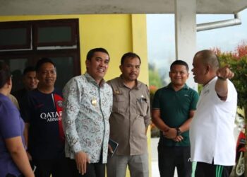 Pjs. Bupati Pakpak Bharat, Dr. Naslindo Sirait, SE, MM, mengunjungi Rumah Sakit Umum Daerah (RSUD) Salak, pada Jumat (27/09/2024).