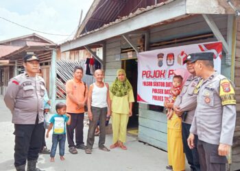 Mensukseskan pemilihan kepala daerah (Pilkada) serentak 2024, personil polisi Sub Sektor Datuk Bandar  Polres Tanjungbalai melaksanakan kegiatan yang diberi nama Pojok Pilkada dengan dihadiri Lurah dan Kepling Semula Jadi.