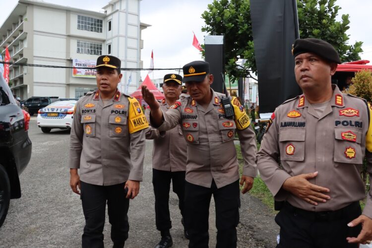 Wakapolda Sumut, Brigen Pol Ronny Samtana, tinjau Venue Tinju PON XXI, di Aula Universitas HKBP Nommensen Kota Pematangsiantar, pada Sabtu (14/9/2024), pukul 14.00 WIB.