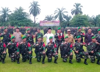 Kapolres Pematangsiantar diwakili Kasat Samapta, AKP Amron Simanullang, turut menyambut datangnya Satuan Tugas Pengamanan Perbatasan RI-PNG Batalyon Infanteri 122/Tombak Sakti Tahun 2024.