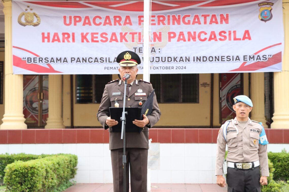 Polres Pematangsiantar melaksanakan upacara peringatan Hari Kesaktian Pancasila Tahun 2024, di Lapangan Apel Polres Pematangsiantar, Selasa (1/10/2024) pagi.