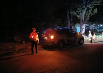 Satlantas Polres Simalungun  melaksanakan Blue Light Patrol (BLP) di  sekitaran jalan Asahan menuju wilayah Bangun dan  Perdagangan (perbatasan Simalungun),  pada Senin (30/09/2024) malam, pukul 21.00 WIB.