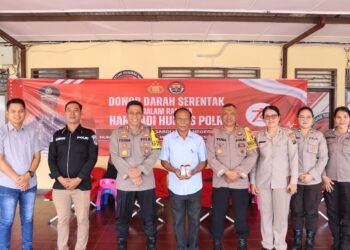 Kegiatan donor darah diikuti Kapolres Pematangsiantar, AKBP Yogen Heroes Baruno, S.H., S.I.K, Wakapolres, AKBP Ahmad Wahyudi SH, para Kabag, Kasat dan Kapolsek Jajaran Polres Pematangsiantar, dan personil Polres Pematangsiantar.