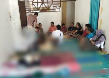 Polsek Tanah Jawa bergerak cepat menangani kasus penemuan mayat, di Huta I Tangga Batu, Nagori Tangga Batu, Kecamatan Hatonduhan, Kabupaten Simalungun, pada Senin (21/10/2024).