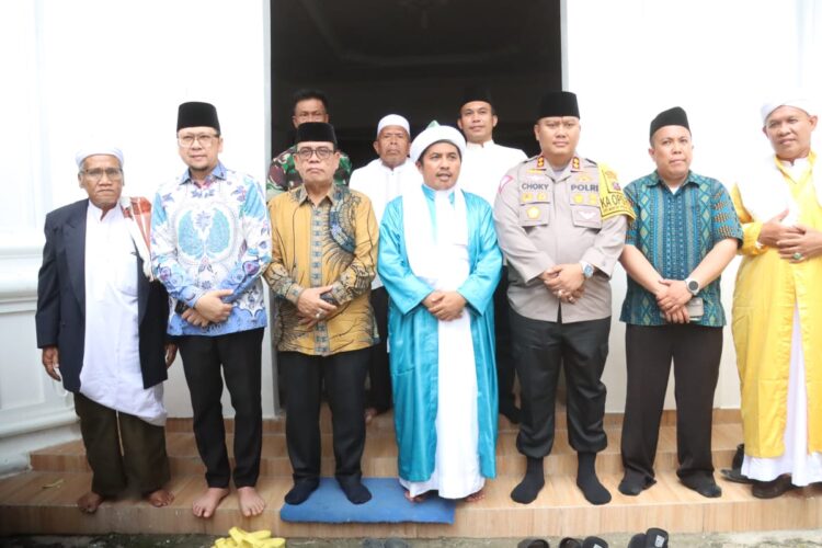 Kapolres Simalungun, AKBP Choky Sentosa Meliala, S.I.K., S.H., M.H., menghadiri Haul ke-15 Tuan Guru Batak Serambi Babussalam Simalungun, Al'-Arif Billah Syekh Abdurrahman Rajagukguk Al Khalidy Naqsyabandi Qs.