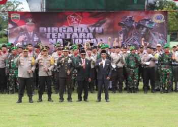 Kapolres Simalungun, AKBP Choky Sentosa Meliala, S.I.K., S.H., M.H, ikuti Upacara Peringatan HUT Ke-79 TNI di Kodim 0207/SML.