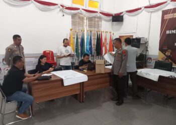Polres Pematangsiantar sigap melakukan pengamanan di kantor Komisi Pemilihan Umum (KPU) dan Badan Pengawas Pemilihan Umum (Bawaslu).