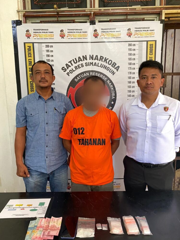 Foto tersangka dan barang bukti yang diamankan Polsek Bosar Maligas,.