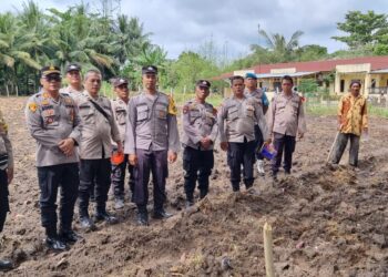 Mendukung program prioritas ASTA CITA yang diinisiasi oleh Kapolri dalam 100 hari pertama kepemimpinan Presiden Prabowo, Polsek Perdagangan melaksanakan program ketahanan pangan di wilayah mereka.