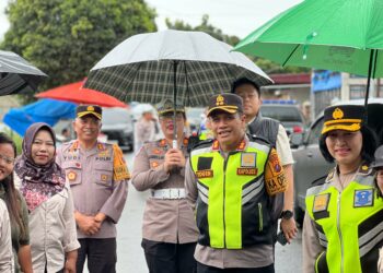 Kapolres Pematangsiantar, AKBP Yogen Heroes Baruno, SH, SIK, monitoring pengamanan (PAM) Tempat Pemungutan Suara (TPS) Pemilihan Kepala Daerah (Pilkada) Serentak Tahun 2024, pada Rabu (27/11/2024) pagi, pukul 10.00 WIB.