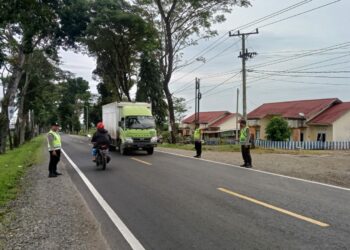 146 personil dikerahkan di penggal jalan guna melaksanakan pengaturan arus lalu lintas, di sepanjang jalan lintasan di wilayah Kota Pematangsiantar, pada Sabtu (28/12/2024).