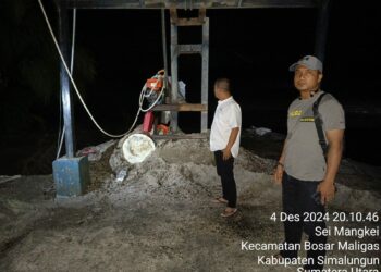 Sat Reskrim Polres Simalungun melakukan penyelidikan tentang dugaan aktivitas tambang pasir ilegal, di Huta III, Desa Perdagangan II, Kecamatan Bandar, Kabupaten Simalungun.
