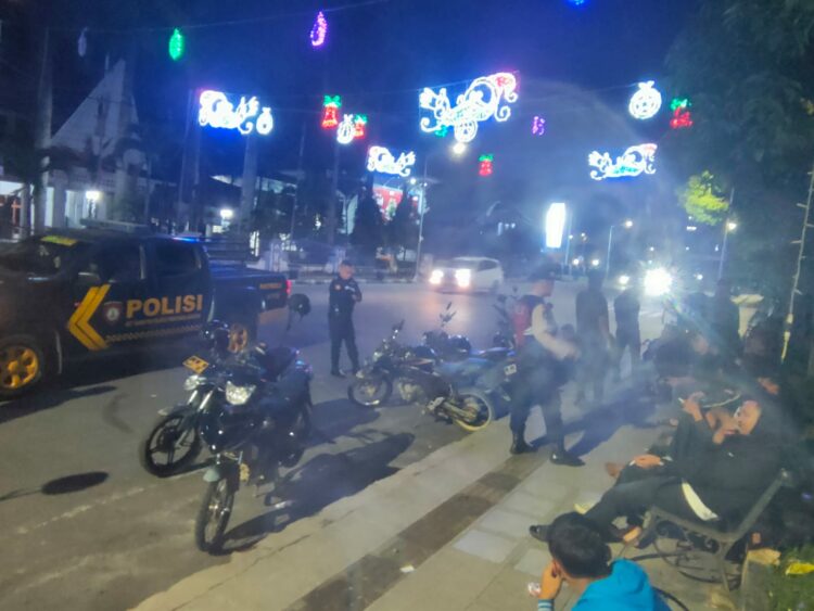 Polres Pematangsiantar bersama Polsek sejajaran melaksanakan patroli hingga Minggu subuh (19/1/2025).