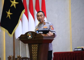 Kadiv Humas Polri, Irjen. Pol. Sandi Nugroho, memberikan pembekalan penting kepada Taruna Akademi Kepolisian (Akpol) semester genap Tahun 2025.