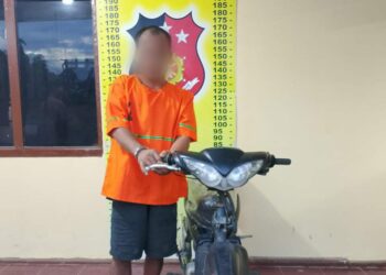 Foto pelaku dan barang bukti yang diamankan Polisi.