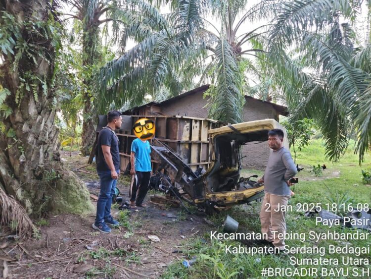 Polsek Tanah Jawa temukan mobil curian di Serdang Bedagai.