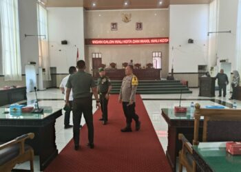 Suasana Rapat Paripurna DPRD Pematangsiantar tentang Pengusulan Pemberhentian Wali Kota dan penetapan Paslon Wali Kota dan Wakil Wali Kota Pematangsiantar terpilih.