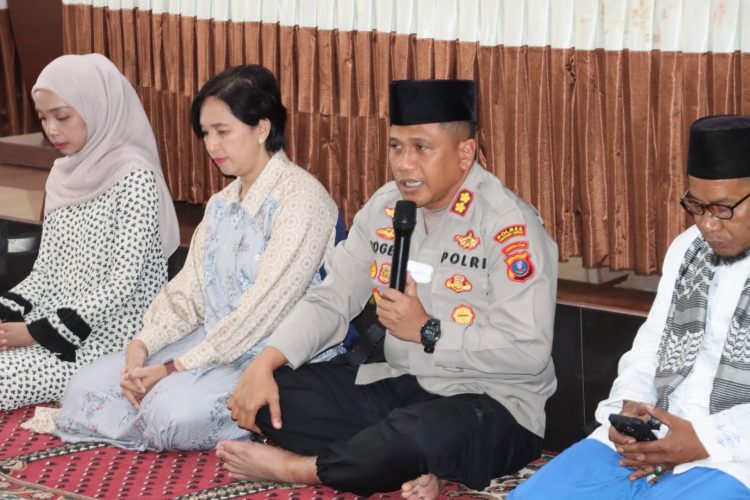 Keluarga besar Polres Pematangsiantar menggelar punggahan, di Aula Mako Polres Pematangsiantar, pada Selasa (25/2/2025) siang, pukul 11.00 WIB.