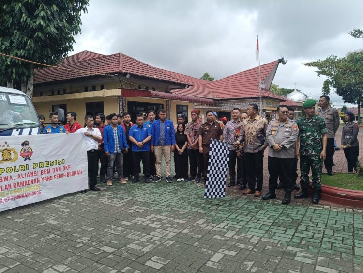 Polres Simalungun menggelar kegiatan Bakti Sosial (Baksos) Polri Presisi bersama mahasiswa, Aliansi Badan Eksekutif Mahasiswa (BEM) dan Organisasi Kepemudaan (OKP), dalam rangka menyambut Bulan Ramadhan.