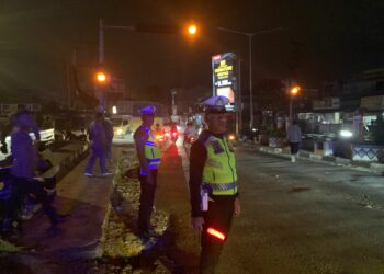 Polres Pematangsianta melaksanakan Kegiatan Rutin Yang Ditingkatkan (KRYD), dan berhasil mengamankan tujuh sepedamotor knalpot blong, pada Sabtu (1/2/2025) malam.