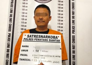 Foto tersangka dan barang bukti yang diamankan Polisi.