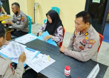 Polres Pematangsiantar melalui Bagian SDM melaksanakan verifikasi berkas penerimaan calon Taruna Akademi Polisi (Akpol), Bintara, Tamtama, dan Rekrutmen Polri Terpadu Tahun Anggaran 2025.