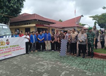 Polres Simalungun menggelar kegiatan Bakti Sosial (Baksos) Polri Presisi bersama mahasiswa, Aliansi Badan Eksekutif Mahasiswa (BEM) dan Organisasi Kepemudaan (OKP), dalam rangka menyambut Bulan Ramadhan.