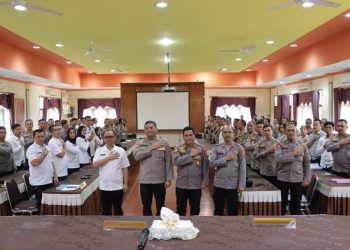 Polres Pematangsiantar menyambut kunjungan Itwasda Polda Sumut, Kombes Pol Nanang Masbudi, S.I.K, M.Si, C.RrA dan Pengawas Tim, Kombes Pol Budi Saragih, S.I.K, M.H, di Aula Polres Pematangsiantar, pada Sabtu (15/3/2026) pagi, sekira pukul 09.00 WIB.