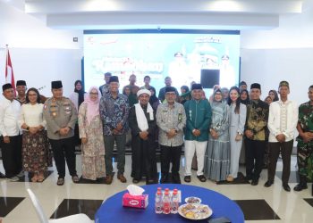 Kapolres Simalungun, AKBP Choky Sentosa Meliala, S.I.K., S.H., M.H, menghadiri acara silaturahmi dan buka puasa bersama Pemerintah Kabupaten Simalungun dengan masyarakat, Tahun 1446 Hijriah/2025 Masehi.