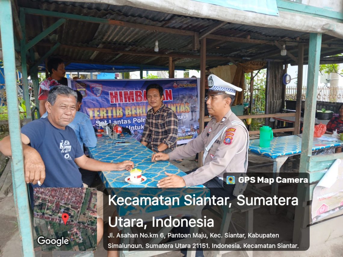 Satlantas Polres Simalungun terus gencar melakukan sosialisasi dan himbauan tertib berlalu lintas kepada masyarakat, di wilayah hukumnya.