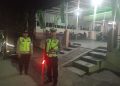Polsek Siantar Martoba - Polres Pematangsiantar, AIPDA Amir Lubis, bersama personil Satuan Lalulintas (Sat Lantas) melaksanakan pengamanan sholat tarawih, di Masjid Al Huda, pada Jumat (21/3/2025) malam, sekira pukul 19.30 WIB.