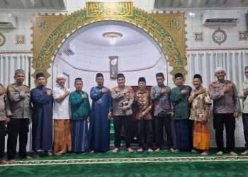 Kapolres Pematangsiantar, AKBP Yogen Heroes Baruno SH, SIK, Safari Ramadhan 1446 H, di Masjid Ilham Pematangsiantar, pada Selasa malam (11/3/2025).