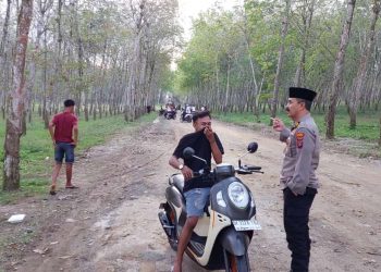 Waka Polres Simalungun bersama Kepala Bagian Perencanaan (Kabagren) Polres Simalungun, berhasil menggagalkan aksi balap liar yang akan dilakukan sekelompok pemuda, di kawasan Batu Silangit, Kabupaten Simalungun, pada Minggu (9/3/2025) sore.