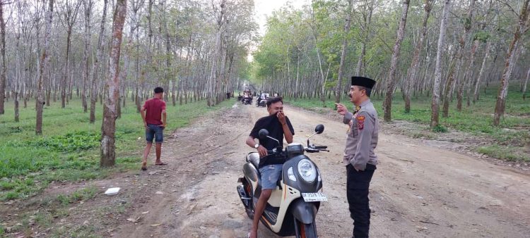 Waka Polres Simalungun bersama Kepala Bagian Perencanaan (Kabagren) Polres Simalungun, berhasil menggagalkan aksi balap liar yang akan dilakukan sekelompok pemuda, di kawasan Batu Silangit, Kabupaten Simalungun, pada Minggu (9/3/2025) sore.