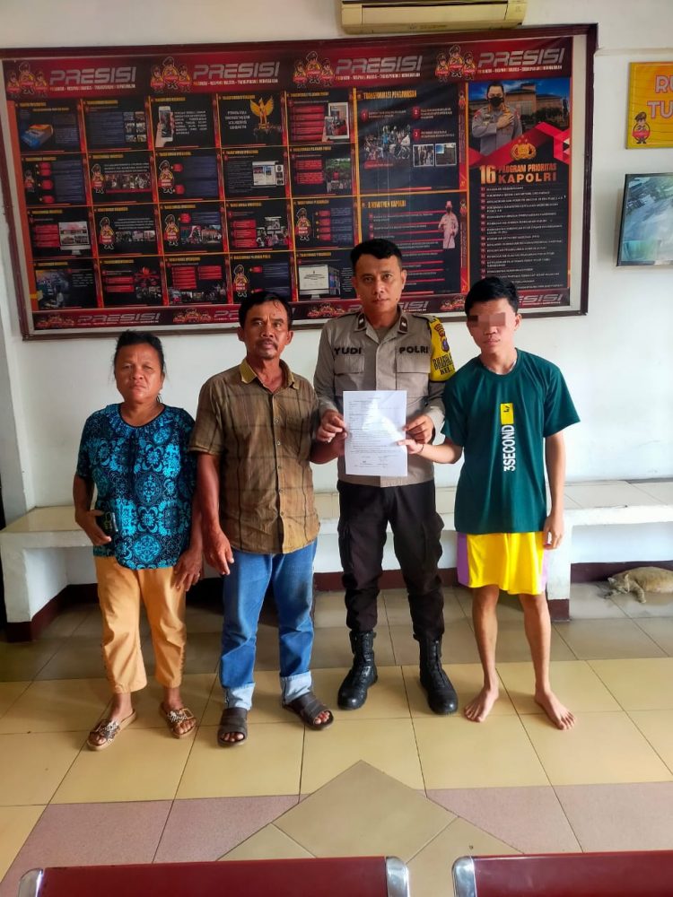 Polsek Siantar Utara menyelesaikan kasus penganiayaan yang dilakukan seorang anak, berinisial JS (20) terhadap bapaknya, TS (51) dengan problem solving.