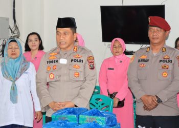 Polres Pematangsianțar berbagi takjil kepada Anak - anak Yatim Panti Asuhan Putri Aisyiyah Muhammadiyah Pematangsiantar, pada Kamis (13/3/2025) sore.