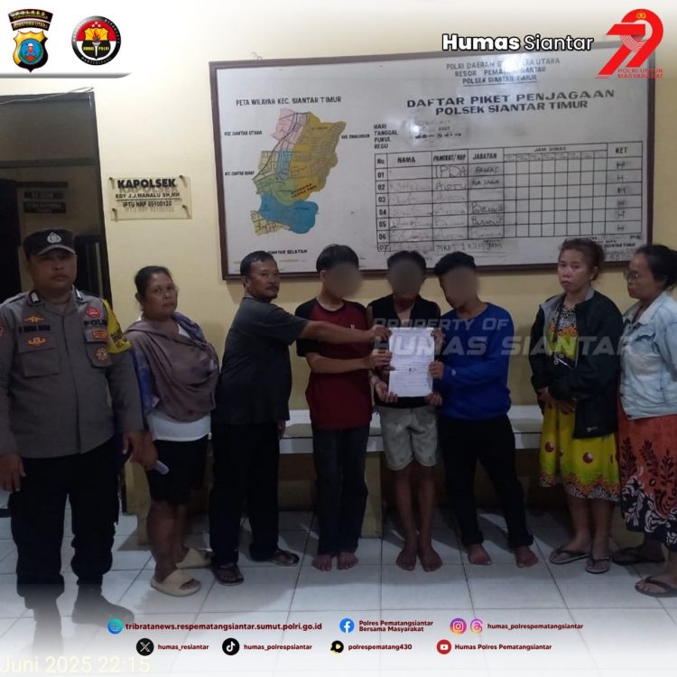 Bhabinkamtibmas Kelurahan Siopat Suhu, Bripka P. Butarbutar, menyelesaikan perkara pencurian tabung gas yang terjadi di Jalan Siantar Timur Lorong 26 BDB Pematangsiantar dengan problem solving, pada Senin (16/6/2025) malam.