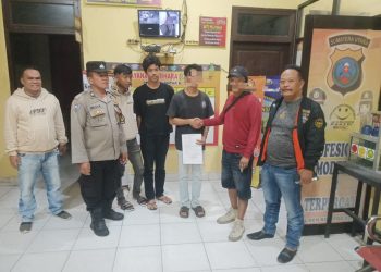 Bhabinkamtibmas Kelurahan Dwikora, AIPTU Devi Alexander, bersama Unit Reskrim, menyelesaikan perkara perkelahian yang terjadi di Jalan Kotanopan Pematangsiantar, pada Sabtu (21/6/2025) sore.