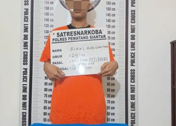 Foto pelaku dan barang bukti yang diamankan Polisi.