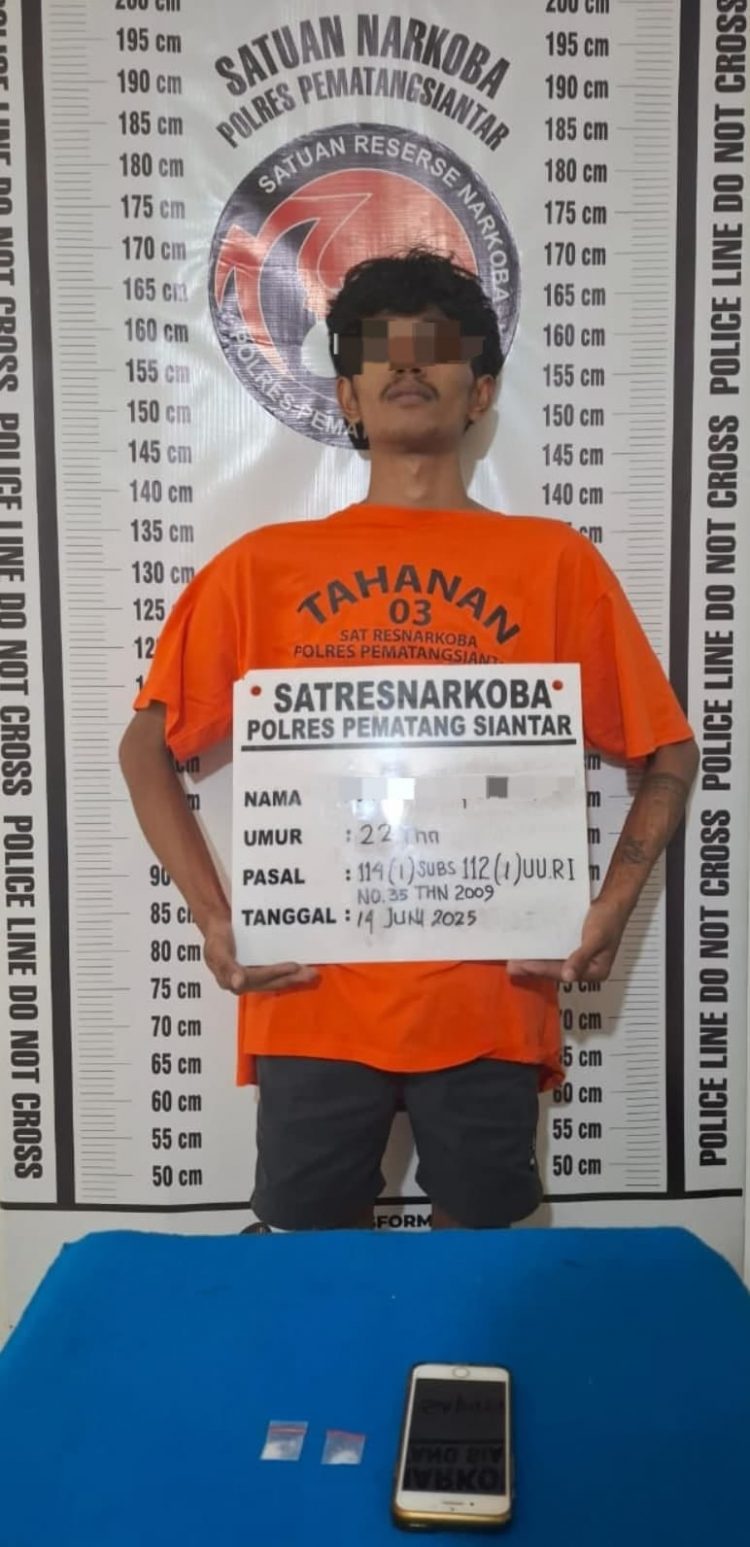 Foto pelaku dan barang bukti yang diamankan Polisi.