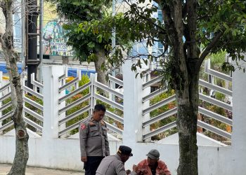 Bagian Operasi Polres Pematangsiantar, melaksanakan pembagian bantuan sosial (Bansos) kepada masyarakat yang membutuhkan dalam menyambut Hari Bhayangkara ke 79 Tahun 2025, di wilayah hukum Polres Pematangsiantar, pada Rabu (11/6/2025) sore.
