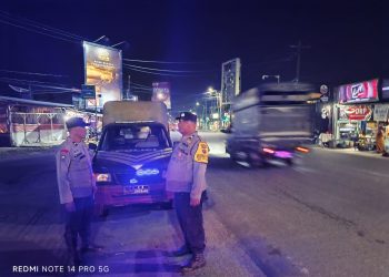 Polsek Siantar Marihat melaksanakan Blue Light Patrol (BLP) di wilayah hukum Polres Pematangsiantar dan Polsek Siantar Marihat, pada Rabu (11/6/2025) malam.