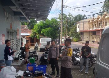 Polsek Siantar Selatan melaksanakan patroli rutin, di tempat keramaian dan objek vital yang ada di wilayah hukum Polsek Siantar Selatan, pada Selasa (17/6/2025) siang.