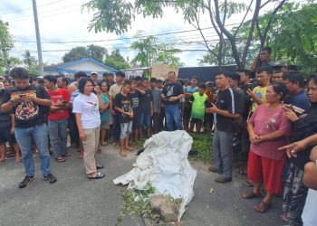 Foto mayat korban saat di lokasi kejadian.