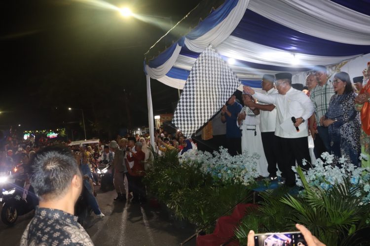 Takbir keliling dilepas Wali Kota Pematangsiantar, Wesly Silalahi, SH, M.Kn.