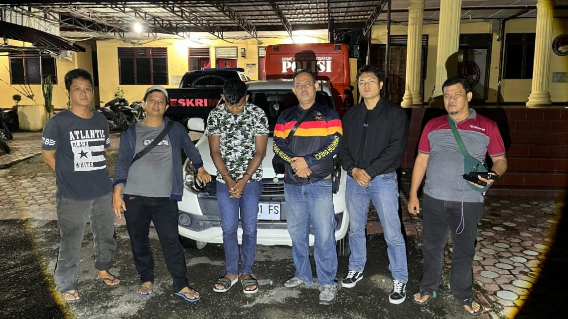 Sat Reskrim Polres Pematangsiantar erhasil meringkus seorang terduga pelaku penggelapan mobil, berinisial ADS (33), warga Jalan Saribudolok, Kelurahan Nagahuta, Kecamatan Siantar Marimbun, Kota Pematangsiantar, pada Jumat (6/6/2025) malam.