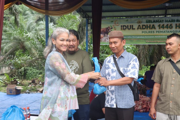 Hari Raya Idul Adha 1446 H, Polres Pematangsiantar sembelih 10 ekor hewan qurban.