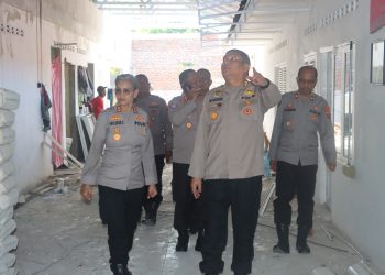 Kapolres Pematangsiantar, AKBP Sah Udur T.M. Sitinjak SH, SIK, MH, menyambut Inspektorat Pengawasan Daerah (Irwasda) Polda Sumut, Kombes Pol Nanang Masbudhi, S.I.K, M.Si, CFrA dalam rangka pengecekan Satuan Pelayanan Pemenuhan Gizi (SPPG) Polres Pematangsiantar, pada Rabu (30/7/2025) pagi.