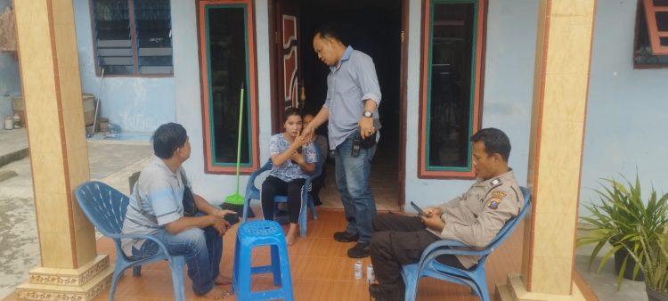 Sat Reskrim Polres Pematangsiantar melakukan pengecekan Tempat Kejadian Perkara (TKP) pengancaman, di Jalan Tambun Pematangsiantar, pada Rabu (2/7/2025) siang.
