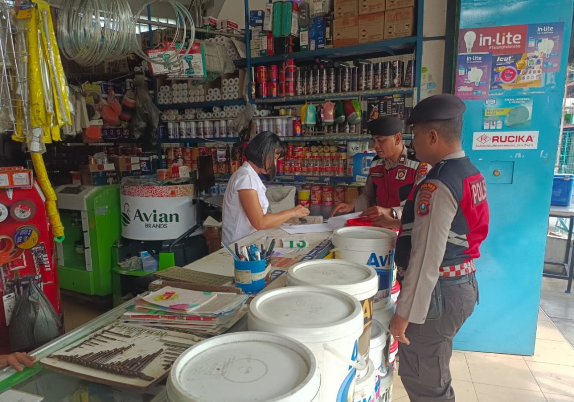 Satuan Samapta Polres Pematangsiantar melaksanakan patroli dan pengaturan arus lalulintas (Gatur Lalin), di wilayah hukum Polres Pematangsiantar, pada Selasa (1/7/2025) pagi.
